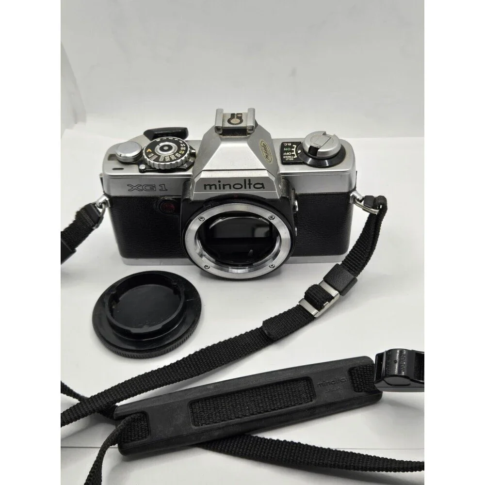 Vintage 35mm Minolta XG-1  SLR Film Camera Strap with 2 Lenses and 2 Filters